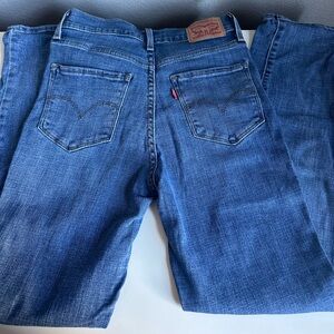 724 High Rise Straight Levi’s